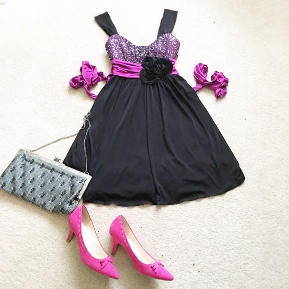 BEAUTIFUL SEQUINED COCKTAIL PROM FORMAL DRESS - Picture 2 of 4